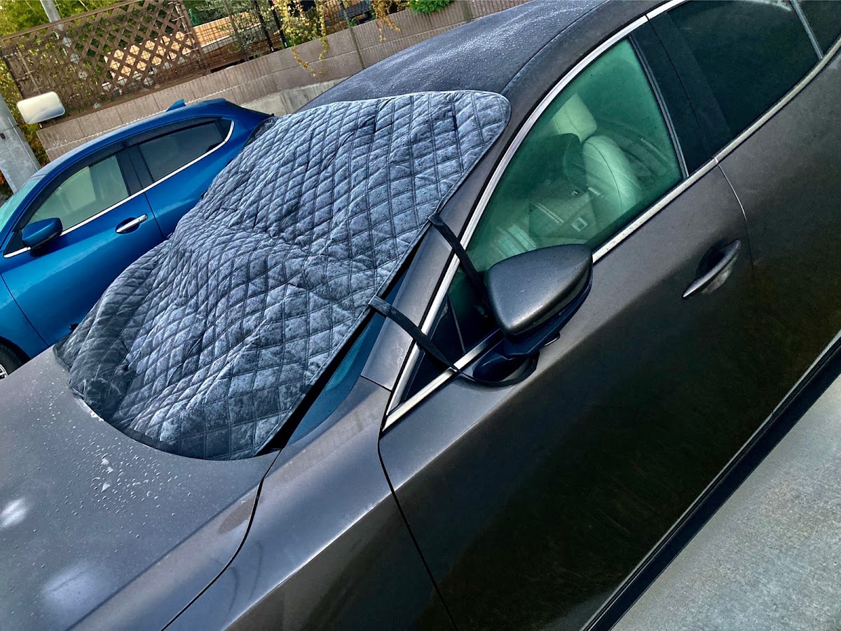 Mazda3 Bp8pのフロントガラス凍結防止 フロントガラスガリガリ君 毎朝の霜取り フロントガラスカバーに関するカスタム メンテナンスの投稿画像 車 のカスタム情報はcartune