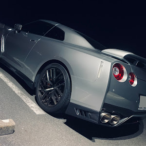 NISSAN GT-R R35