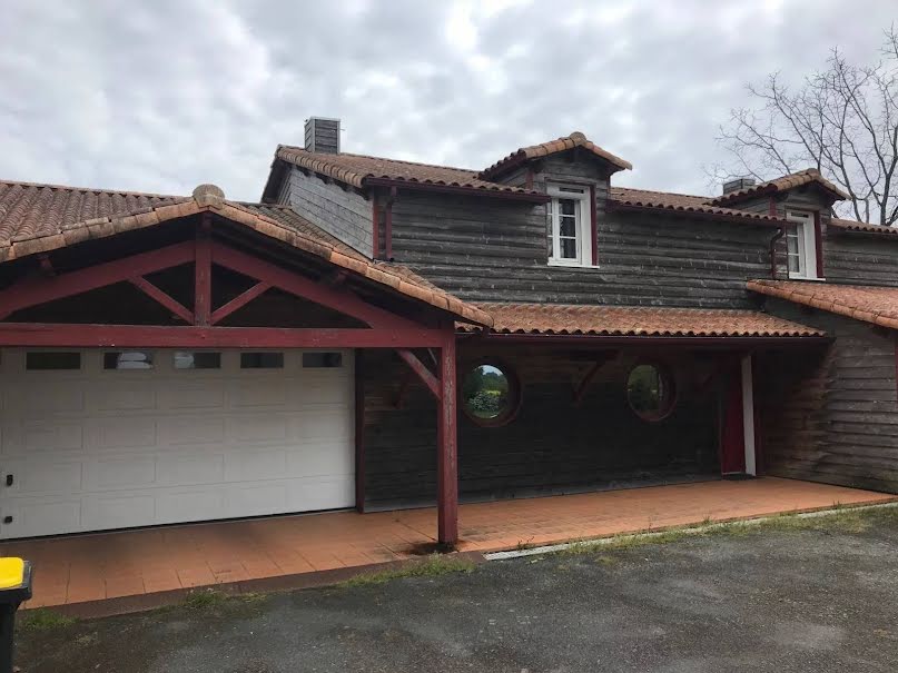 Vente maison 10 pièces 230 m² à Beaulieu Sous Bressuire (79300), 283 500 €