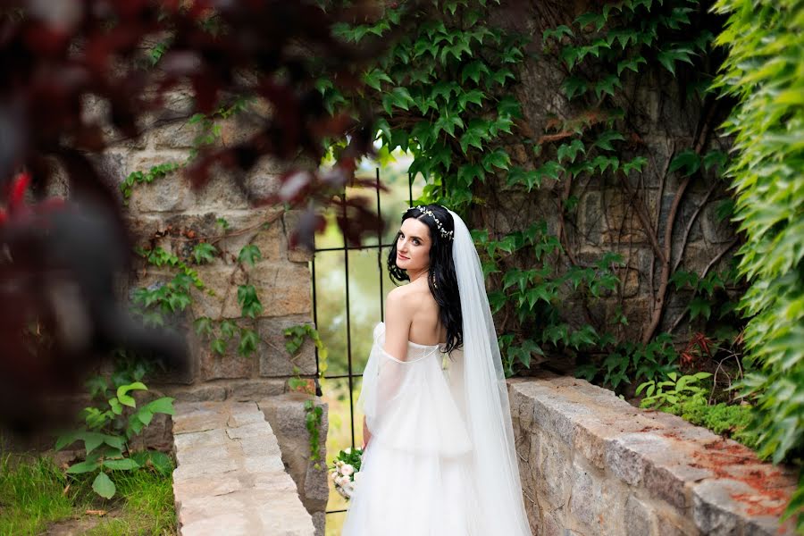 Fotógrafo de casamento Anastasiya Khudoliy (khydolii). Foto de 28 de janeiro 2020