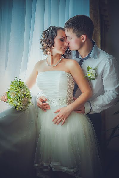 Wedding photographer Anna Kolchina (nuytka). Photo of 12 May 2014