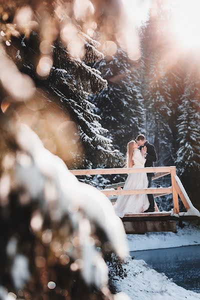 Wedding photographer Volodimir Kovalishin (nla6ep). Photo of 19 December 2018