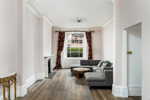 Maison contemporaine avec jardin et terrasse 3