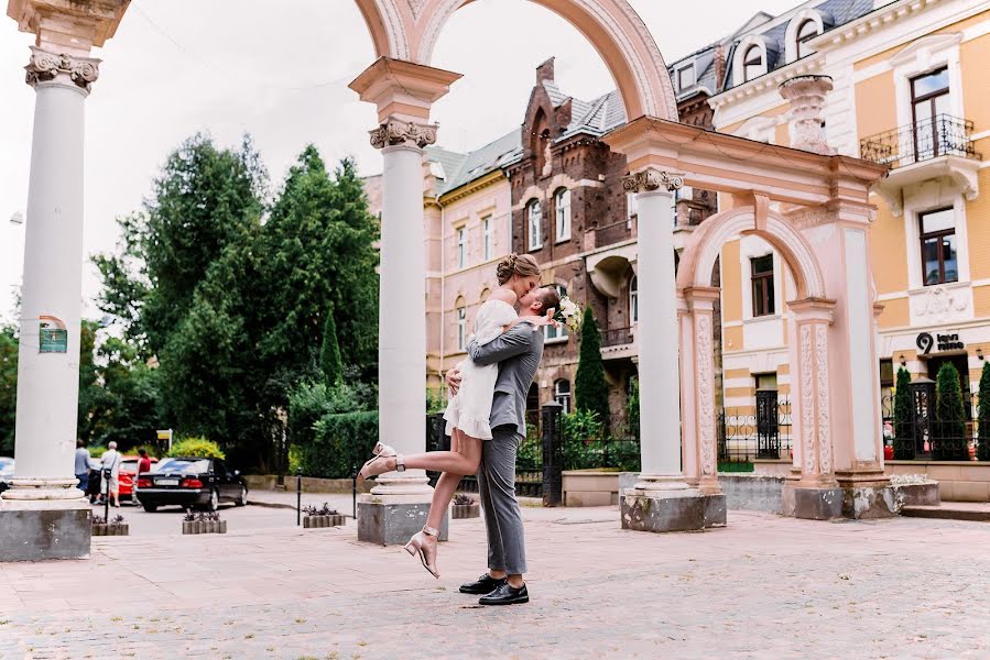 Wedding photographer Marta Valchuk (valchukmarta). Photo of 8 February 2021