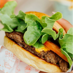 Betty's Classic Burger