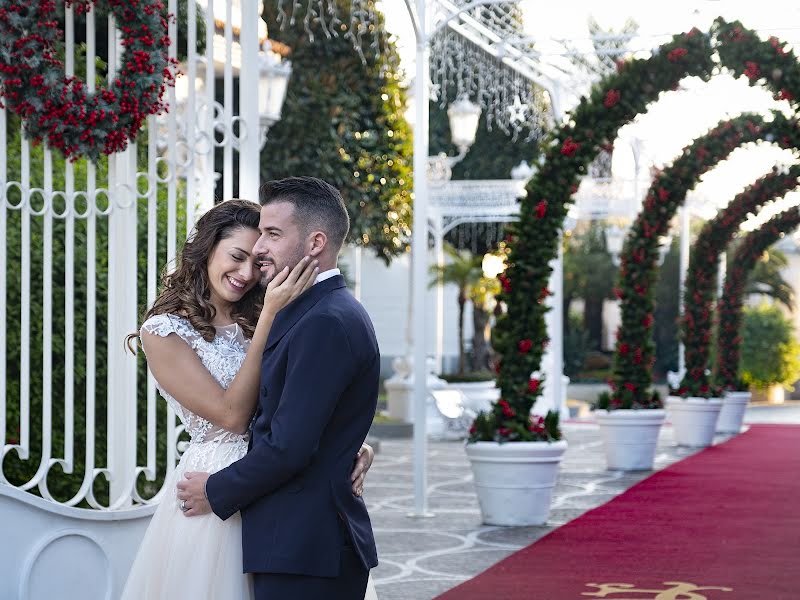 Fotografo di matrimoni Maria Raffaela Scalfati (scalfatiwedding). Foto del 21 novembre 2020