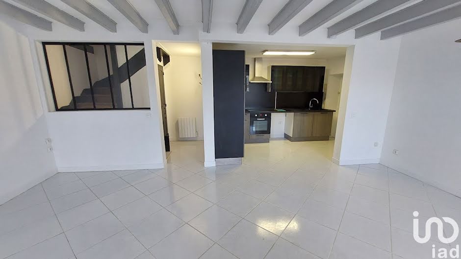 Vente maison 3 pièces 75 m² à Chenac-Saint-Seurin-d'Uzet (17120), 132 500 €