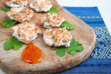 Mildly-Thai salmon cakes