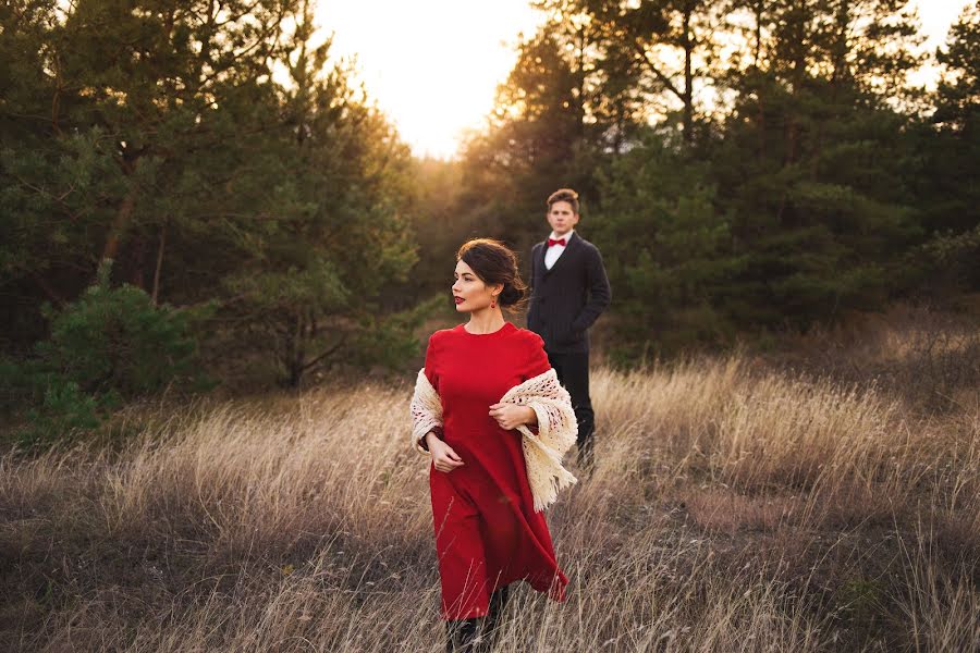 Fotógrafo de casamento Oksana Bilichenko (bili4enko). Foto de 22 de outubro 2016