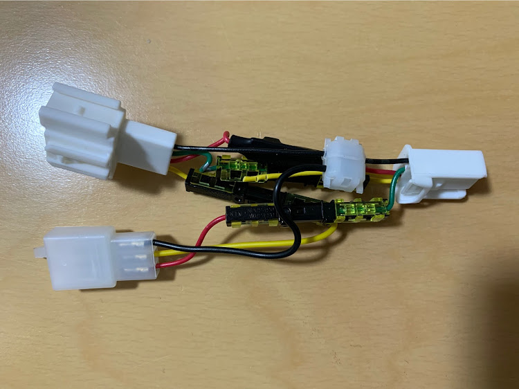 ヴェゼルのDIY・テールランプ加工・シーケンシャルウインカー・LEDウインカーに関するカスタム事例の投稿画像1枚目