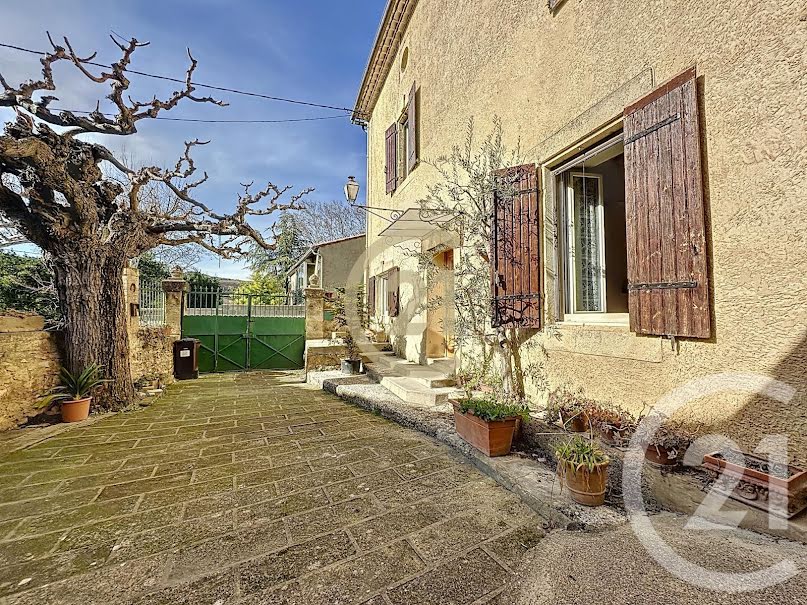 Vente maison 5 pièces 177 m² à Remoulins (30210), 199 000 €