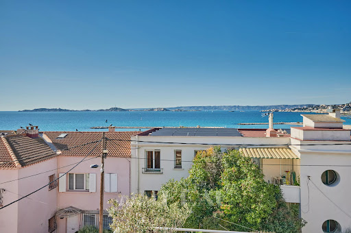 Seaside house with terrace 4