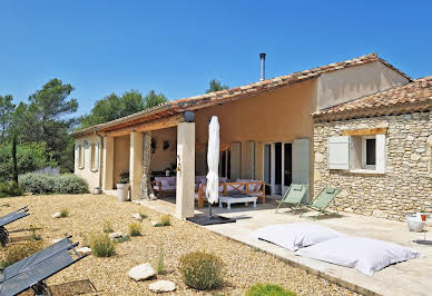 House with pool and terrace 3