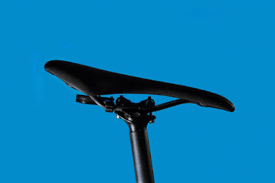 Lezyne Matrix AirTag Holder - Saddle Rail Mount alternate image 0