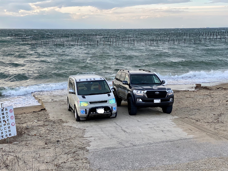 ランドクルーザーのtoyota4×4・みんなが楽しいカーチューン・トモヒル会・南知多・カレンダー作りますかに関するカスタム事例の投稿画像4枚目