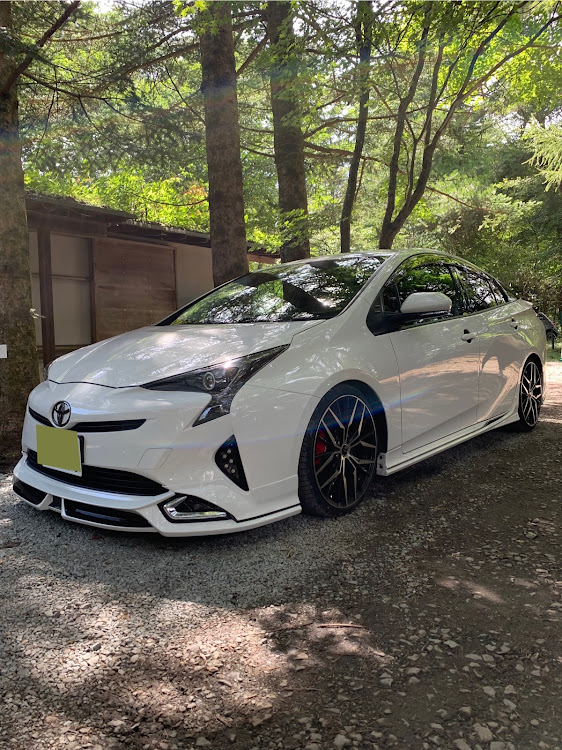 プリウスのzvw50・軽井沢に関するカスタム事例の投稿画像1枚目