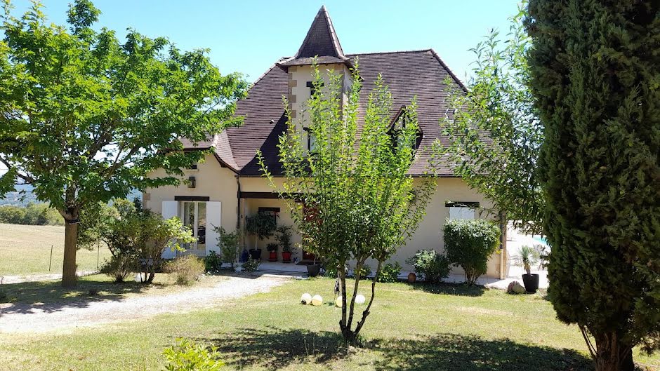 Vente maison 9 pièces 296 m² à Figeac (46100), 550 000 €