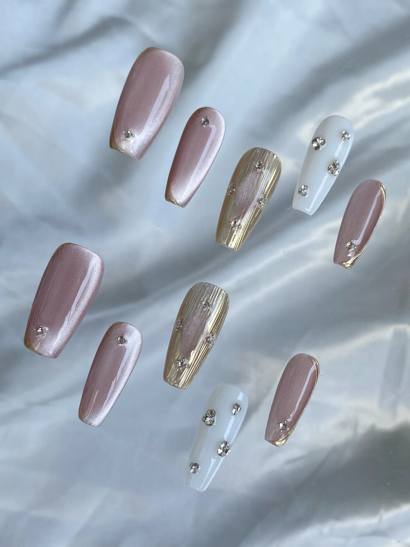 Title 3, Unhas Postiças Personalizadas, Artesanais e de ...