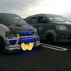 ノア AZR60G