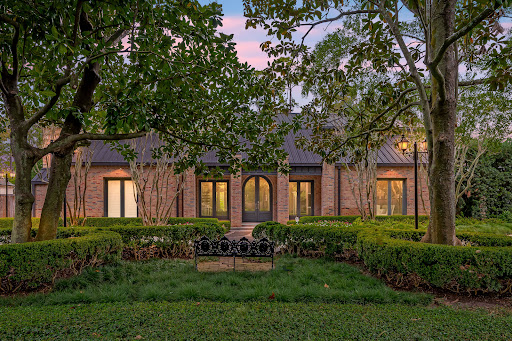 Maison avec piscine et jardin 1