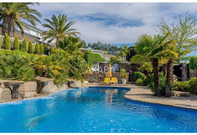 Maison avec piscine et terrasse 3