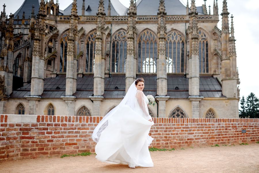 Fotografo di matrimoni Alesya Prilipko (alesiaprilipko). Foto del 16 ottobre 2023