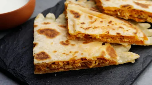 Paneer Schezwan Paratha