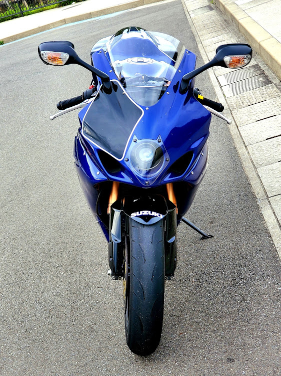 スイフトスポーツのneed for swift・五ヶ山ダム・運命の出逢い・バイク・CTのみなさんに感謝に関するカスタム事例の投稿画像4枚目