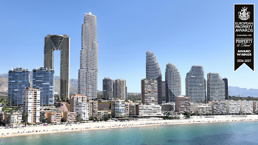 Bar terrace with panoramic city view in this luxury apartment / penthouse for sale in Benidorm ($2,036,331 - 209 m²)