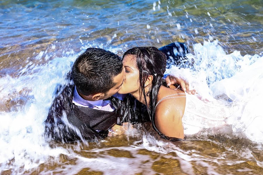 Fotografo di matrimoni Salvino Galari (salvino67). Foto del 30 aprile 2019