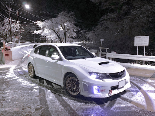 スバル インプレッサ Wrx Stiを華麗にカスタム By Mineさん 19 12 24 2月エントリーでお願いします 普段は都会人ぶって 湾岸エリアの夜景とか載 Cartune
