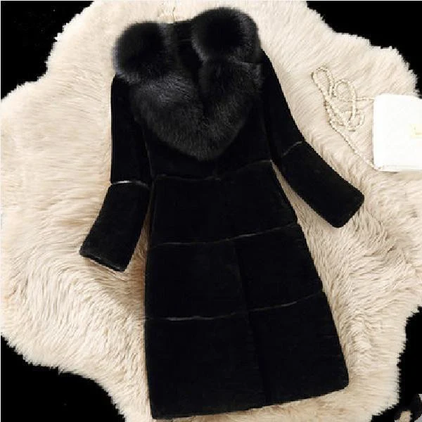 Dames halflange jas van geschoren schapenvacht, warm en stijlvol. Geniet van luxe en comfort in de winter, perfect voor elke gelegenheid.