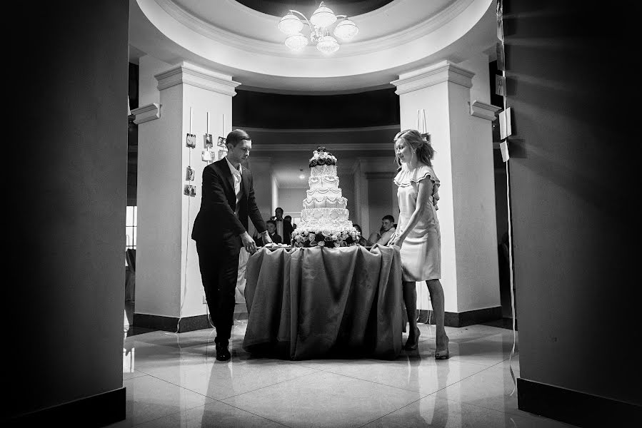 Wedding photographer Maksim Chikhnyaev (maxchih). Photo of 12 December 2015