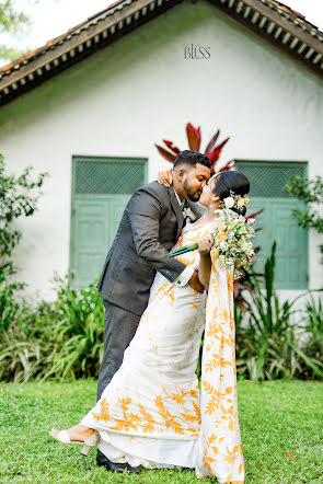 Fotógrafo de casamento Enoch Balasooriya (theceylonbliss). Foto de 1 de fevereiro