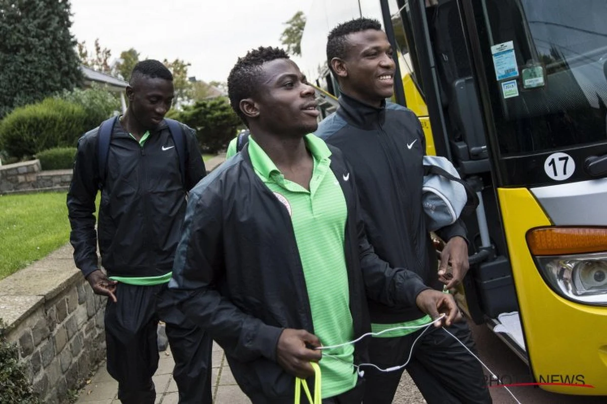 ? Le Nigérian de Gand Moses Simon jette l'argent par les fenêtres