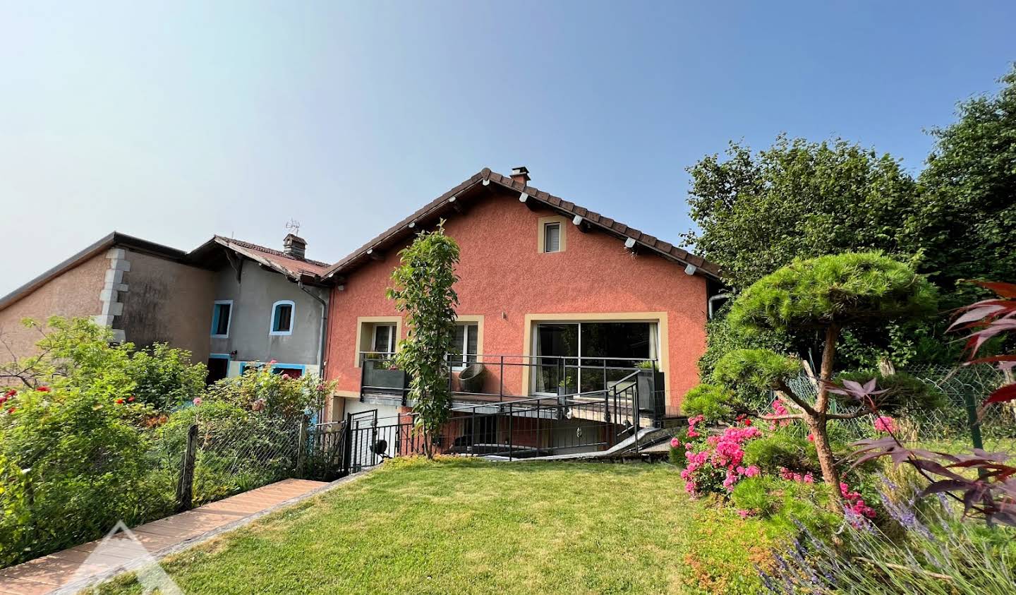 Maison avec terrasse Farges