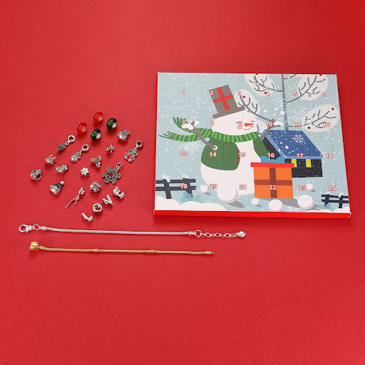 Title 3, Calendrier de lAvent enfants avec ornements de...