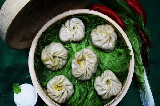 Veg Steamed Momos [8 Pieces]