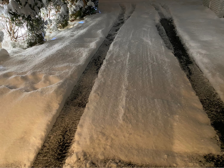 ヴェルファイアの明日も雪❓・自然のリアスポ・ロードヒーティングに関するカスタム事例の投稿画像4枚目