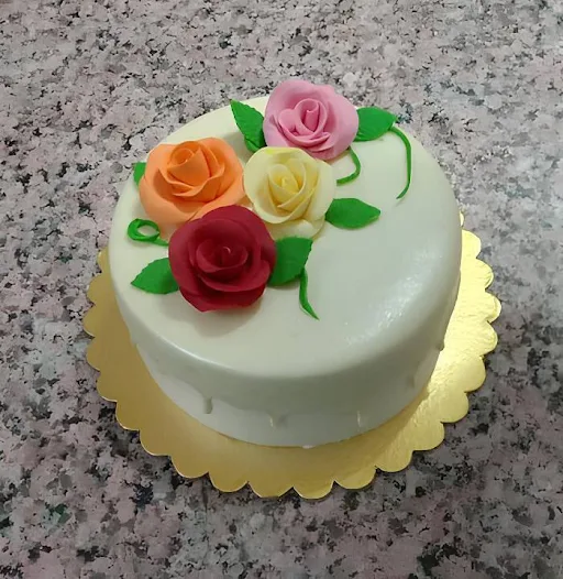 Fondant Roses Cake