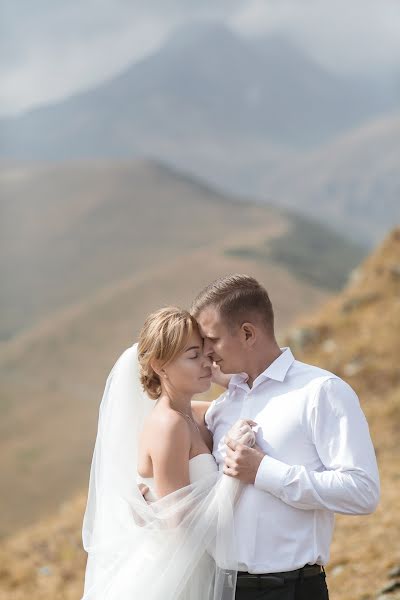 Fotógrafo de casamento Anna Khomutova (khomutova). Foto de 25 de janeiro 2018