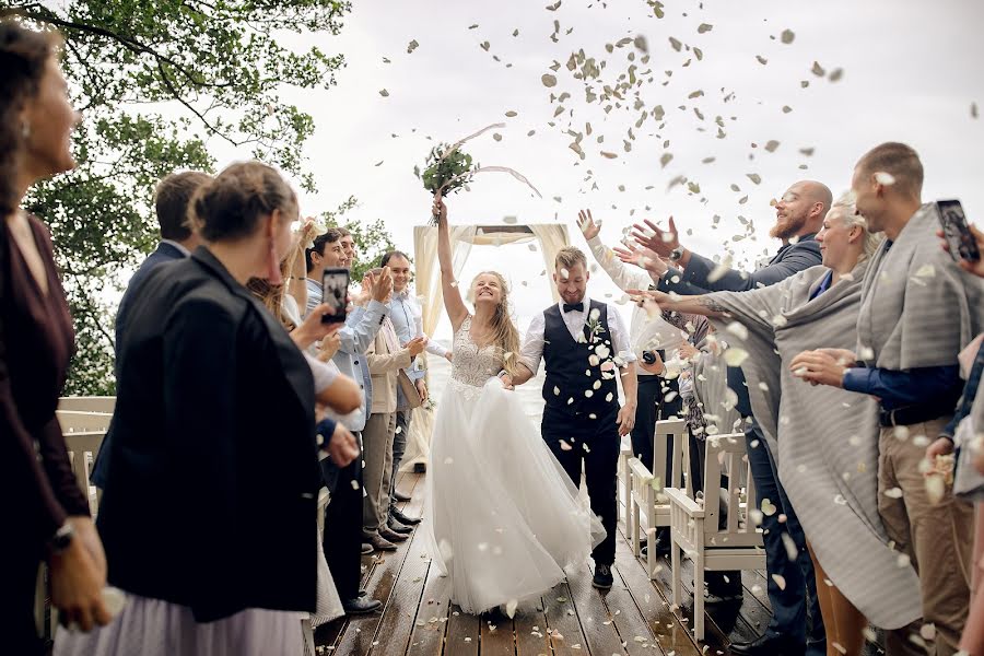 Fotografo di matrimoni Anna Lev (anlev). Foto del 9 ottobre 2019