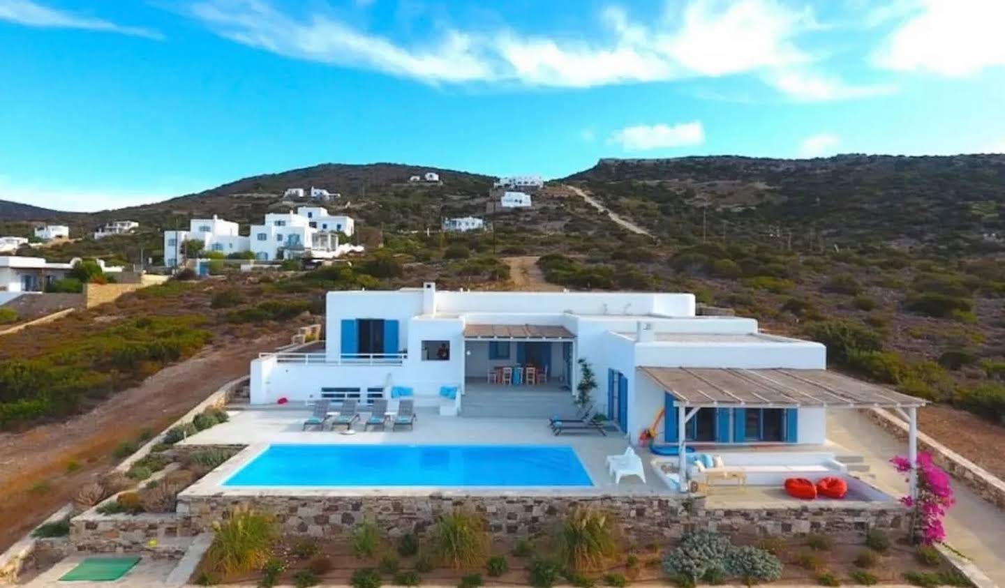 Villa with pool Paros