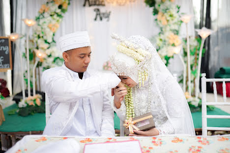 Wedding photographer Ilyas Jepret Sidoarjo Surabaya (ilyasjepret). Photo of 6 September 2022