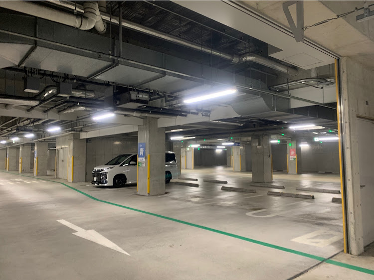 ヴォクシーのs15シルビア・毎日投稿継続中・雪の中・スキー場の駐車場・地下駐車場に関するカスタム事例の投稿画像4枚目