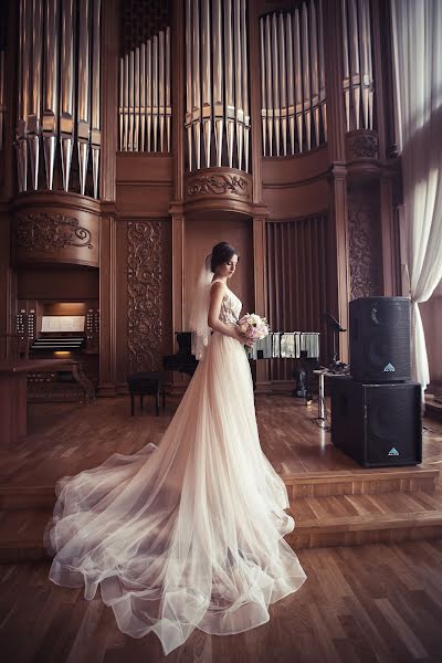 結婚式の写真家Aleksandr Lobanov (alexanderlobanov)。2018 1月18日の写真