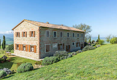 Corps de ferme avec jardin 3