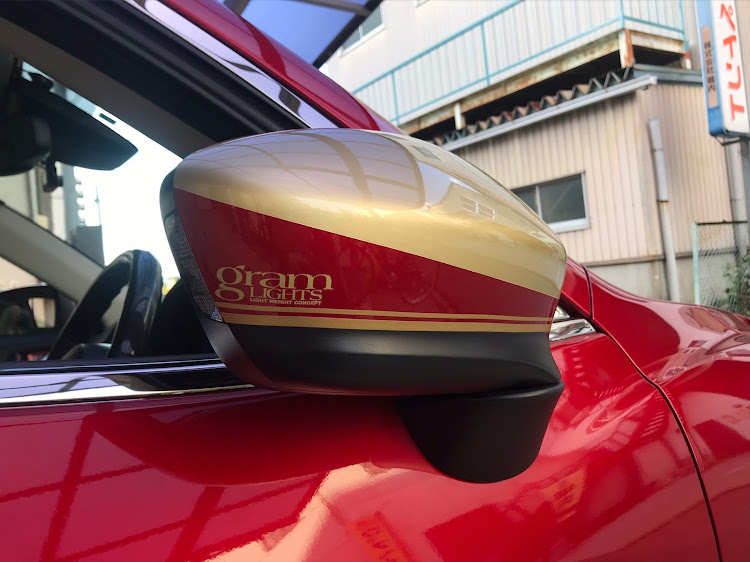 CX-5の今の仕様になったキッカケは？・アイアンマン号・最初はホイールから・エアロの差し色もゴールド・お気に入りのピンストもに関するカスタム事例の投稿画像4枚目