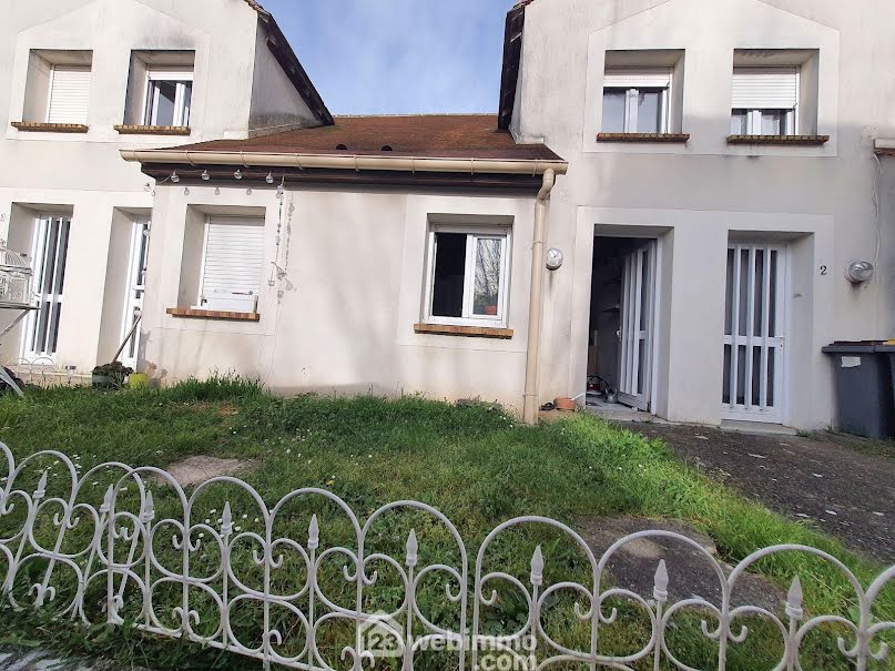 Vente appartement 2 pièces 45 m² à Montcourt-Fromonville (77140), 110 000 €