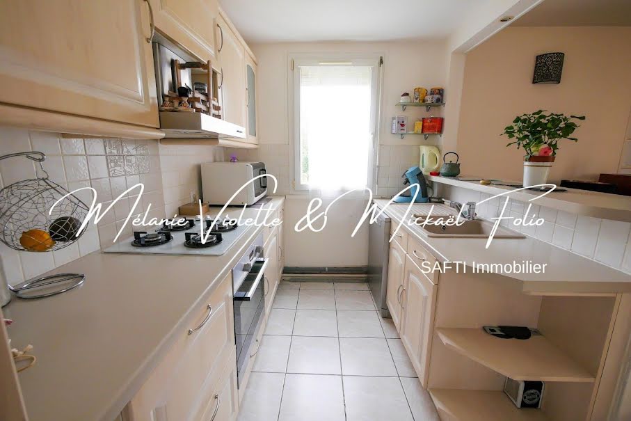 Vente appartement 4 pièces 77 m² à Nandy (77176), 190 000 €